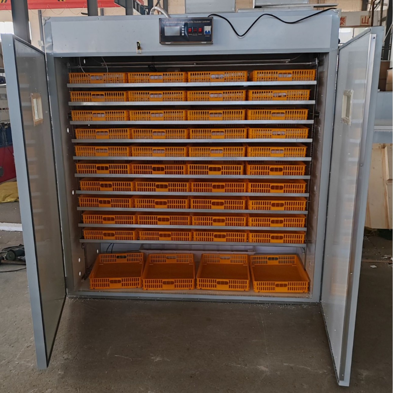 Poultry Incubator - حاضنة البيض الأوتوماتيكية مع مراقبة دقيقة
