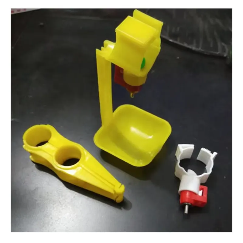 نظام شرب آلي للدواجن بحالة جدي - مراجعة Chicken Nipple Drinker وسعره